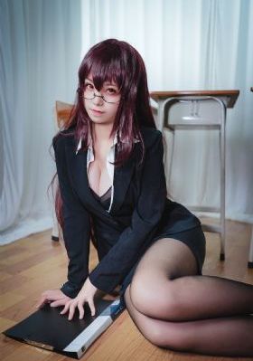 年轻的女教师3在线观看_1080手机在线观看
