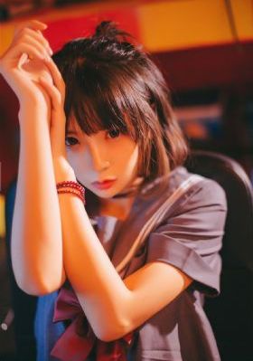 楼上的女邻居在线观看_BT种子搜索